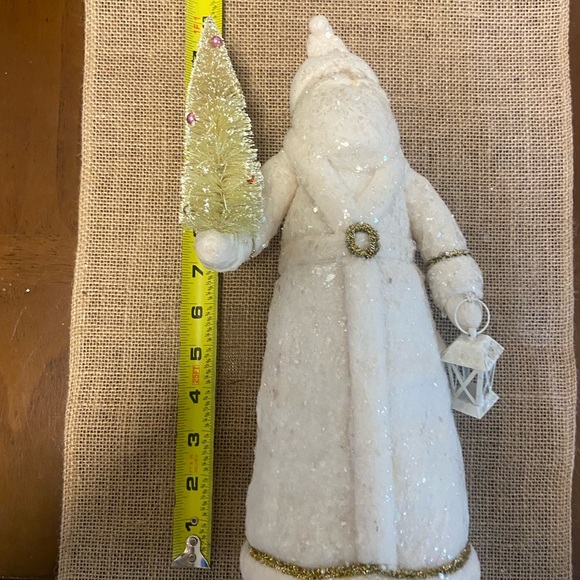 White Sparky Santa with Tall Gold Tree - Picture 8 of 9